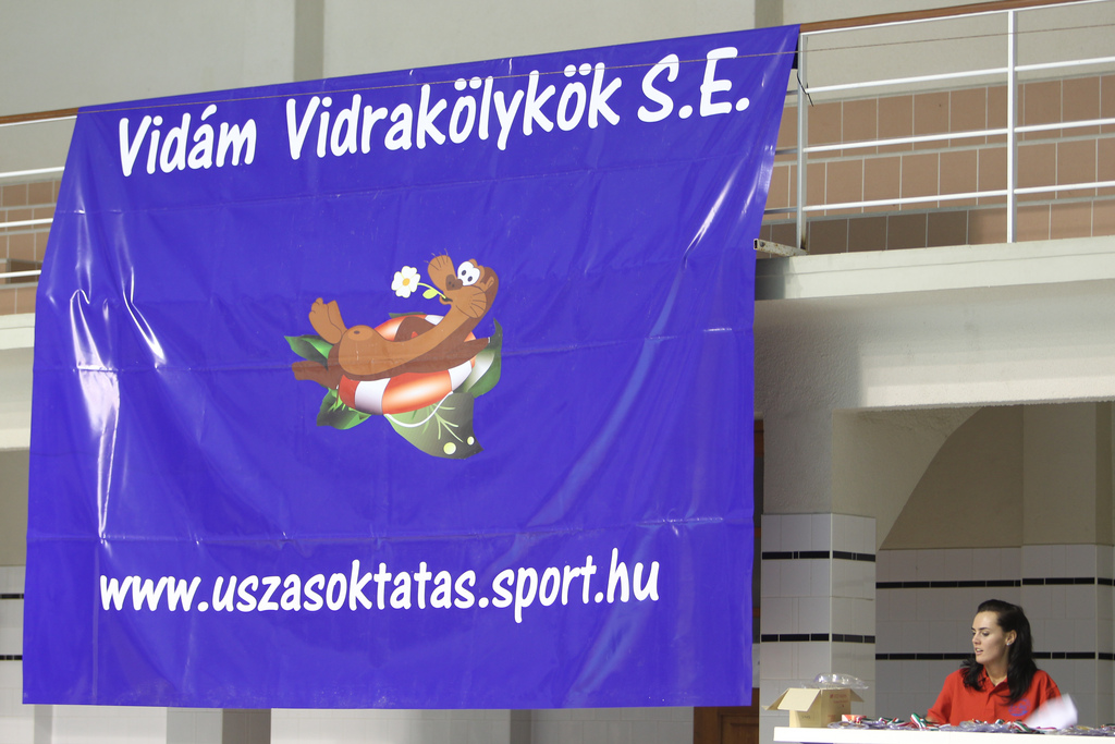 Nagykép-Karacsonyi Uszoverseny 111.jpg Nagykép-Karacsonyi Uszoverseny 111.jpg